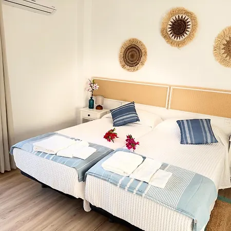 Apartamento Casa Familiar Con Piscina Elviria Marbella