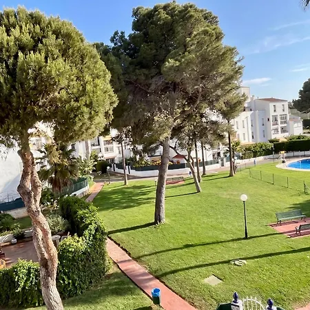 Casa Familiar Con Piscina Elviria Marbella